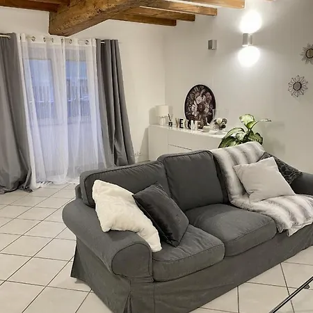 Les Glycines Villa *